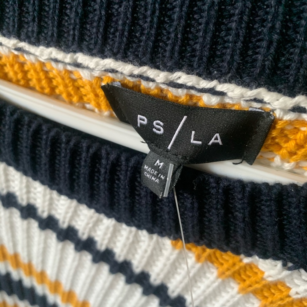 cropped sweater - Picture 3 of 4